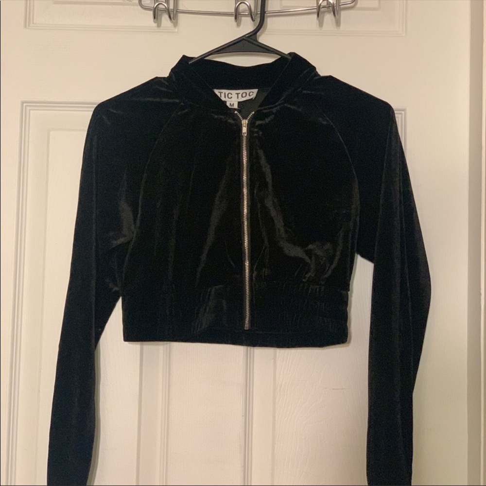 Black velvet cropped top